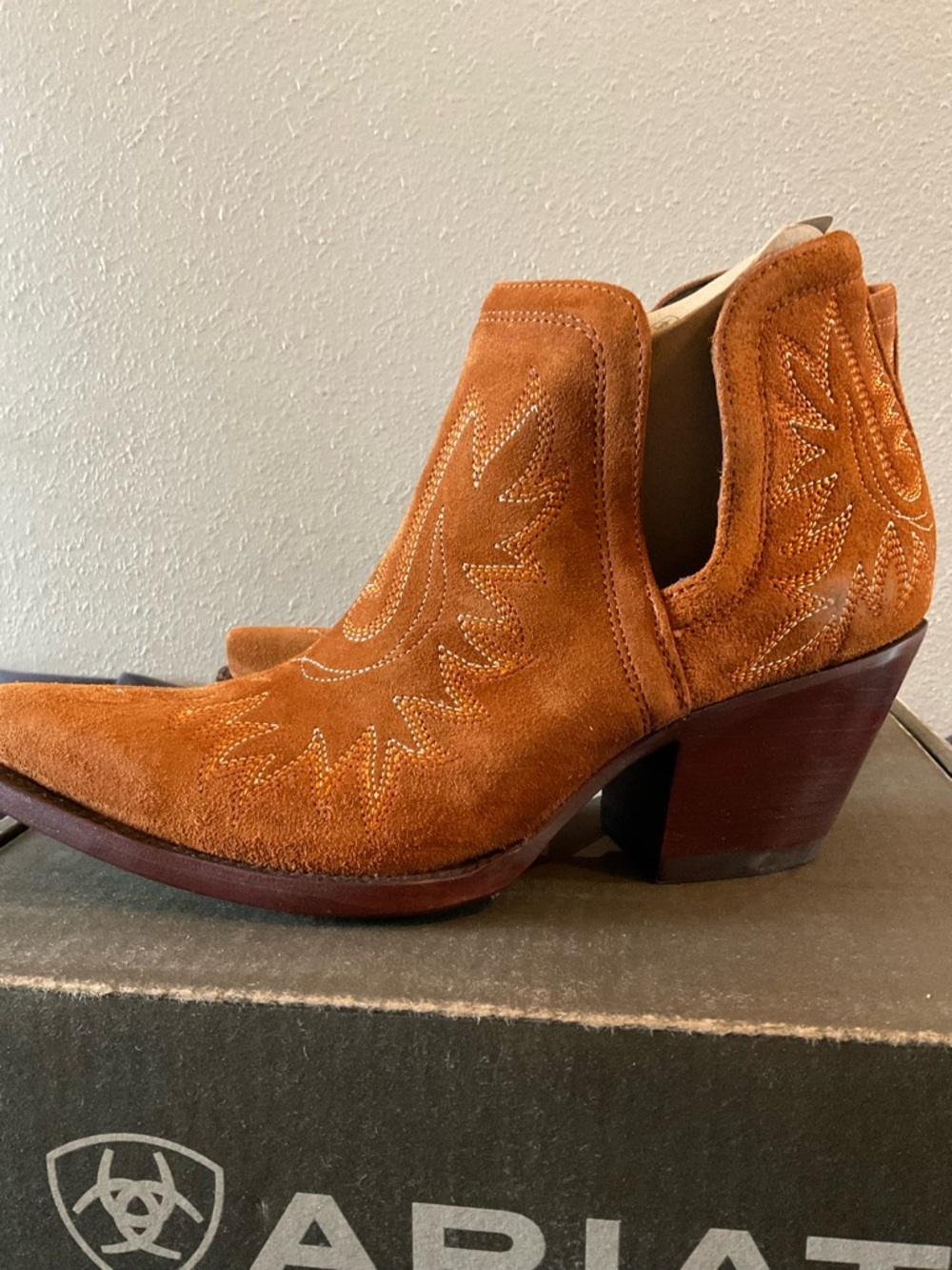 Ariat Dixon Western Ankle Boots in Penny Suede - Picture 2 of 7